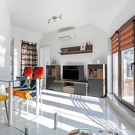 Sea Star Central/sea Garden Luxury Βάρνα